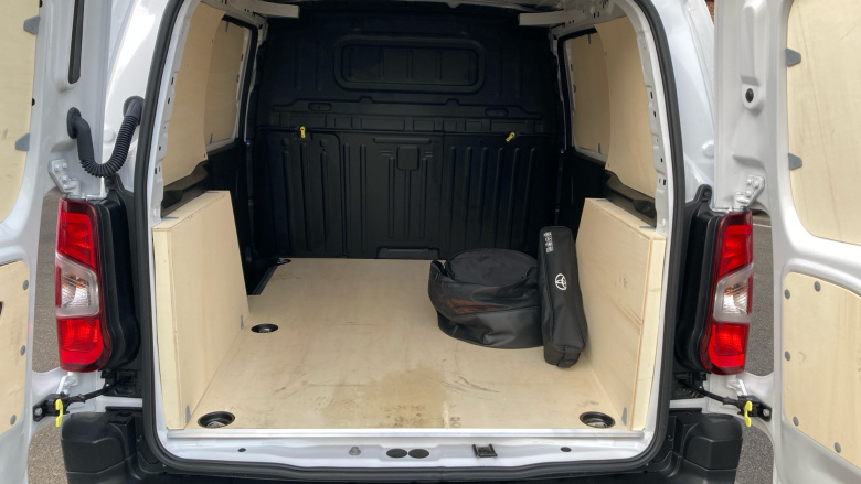 Toyota Proace City L1 Electric Icon Van 50kWh Auto